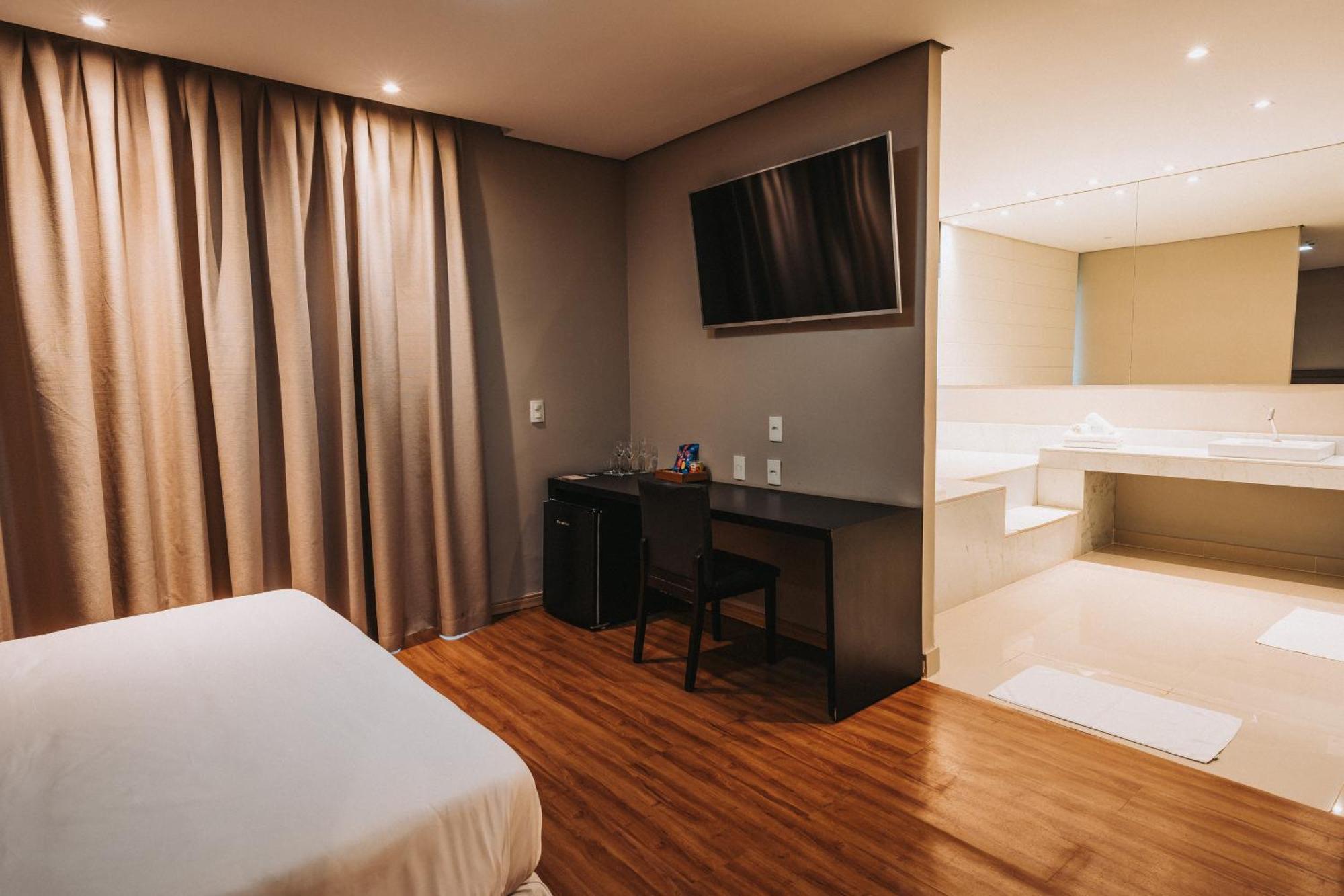 Catuai Hotel Cacoal Zewnętrze zdjęcie